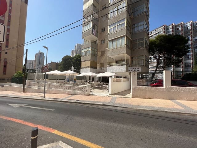Commercial for sale in Benidorm - € 225,000 (Ref: 6987844)