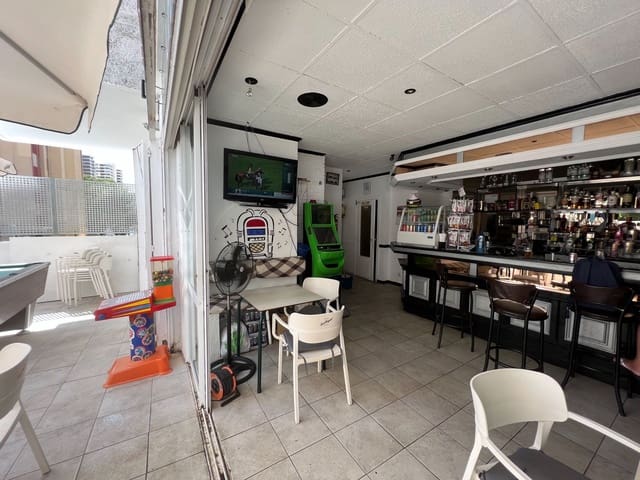 Commercial for sale in Benidorm - € 225,000 (Ref: 6987844)