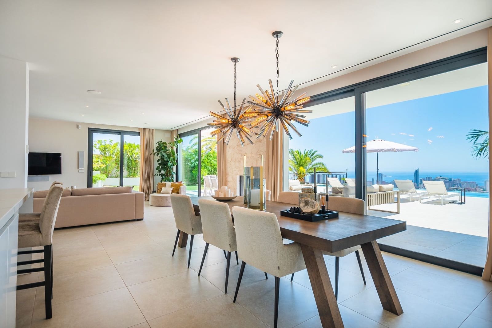 4 bedroom Villa for sale in Finestrat with pool garage - € 2,290,000 (Ref: 7295491)