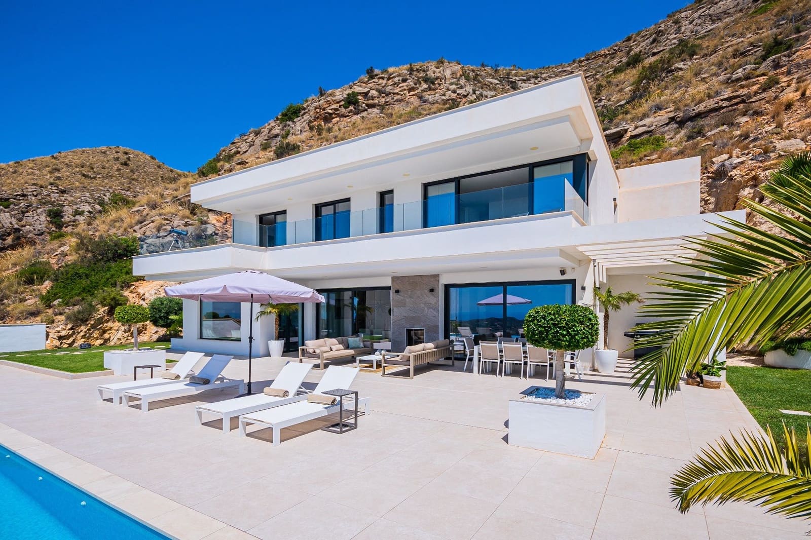 4 bedroom Villa for sale in Finestrat with pool garage - € 2,290,000 (Ref: 7295491)