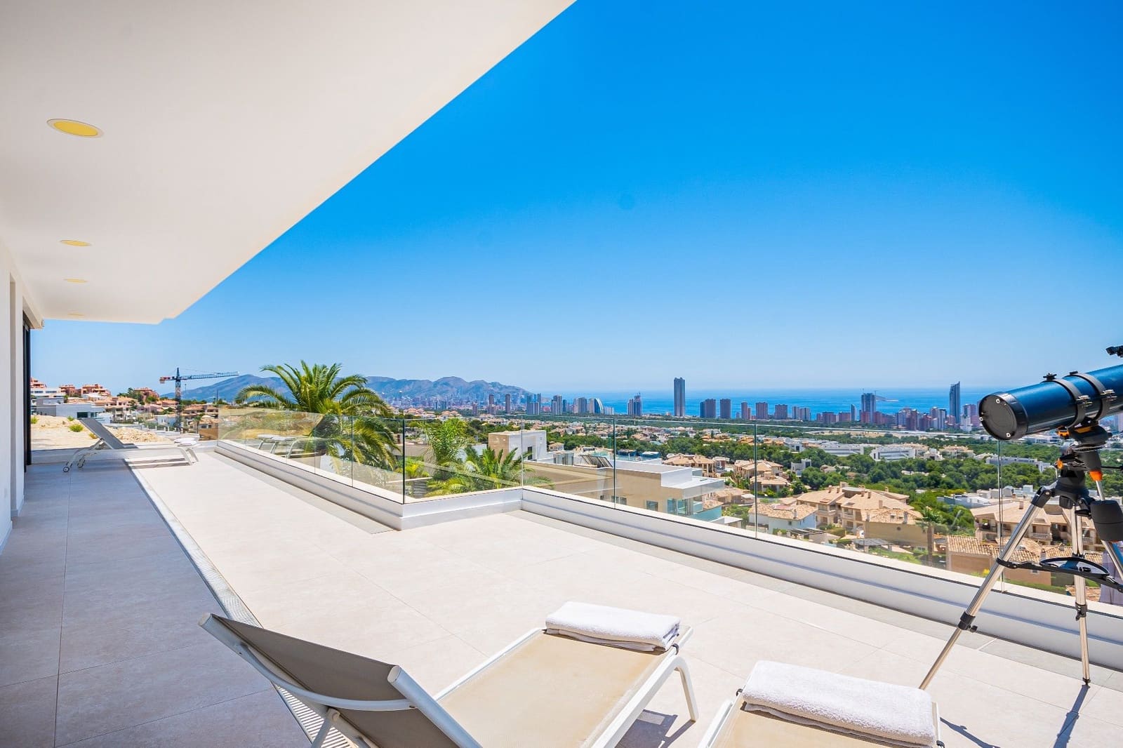 4 bedroom Villa for sale in Finestrat with pool garage - € 2,290,000 (Ref: 7295491)