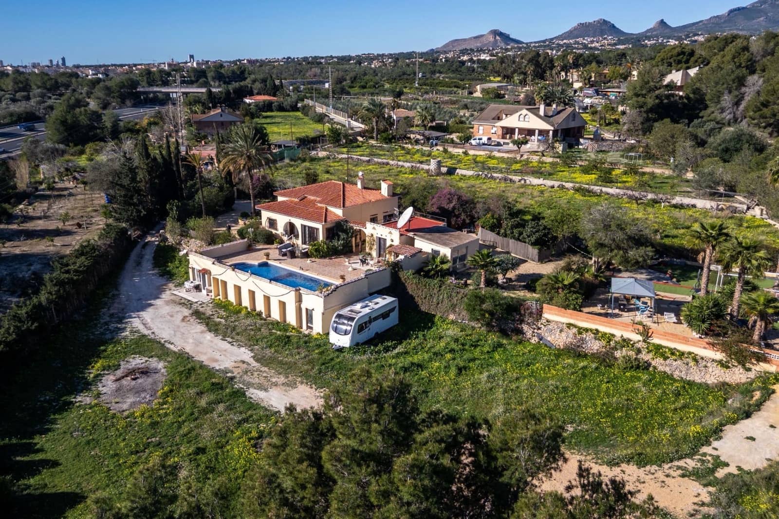 4 bedroom Villa for sale in Alfaz del Pi / L'Alfas del Pi with pool garage - € 550,000 (Ref: 7432769)