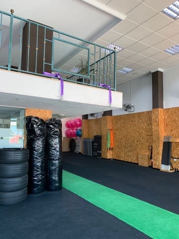 Commercial for sale in Alfaz del Pi / L'Alfàs del Pi - € 299,000 (Ref: 7532949)