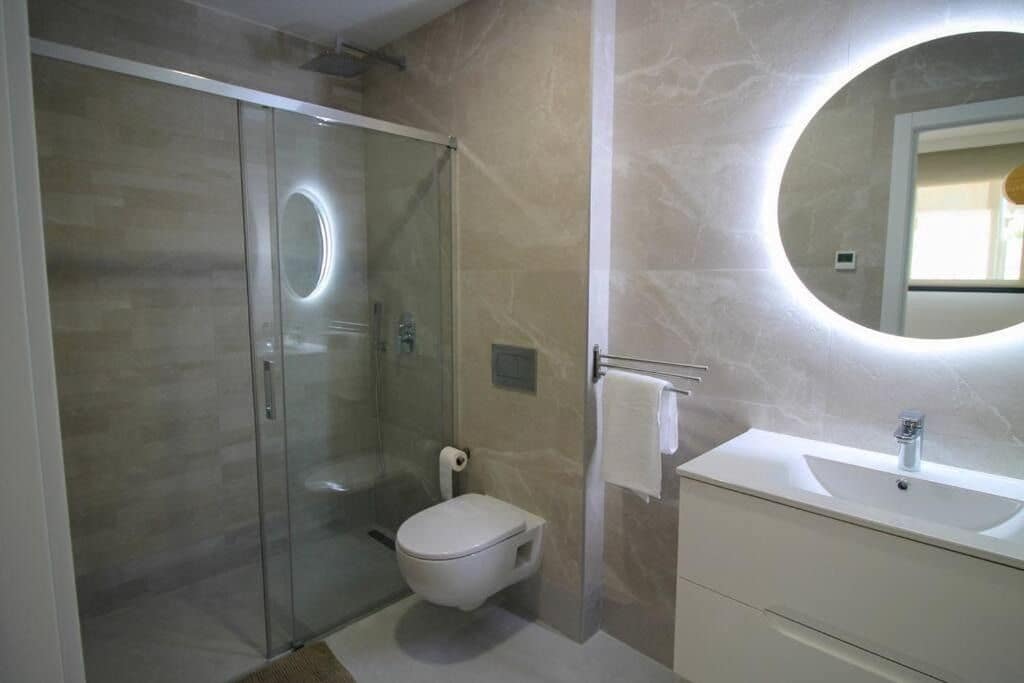 Casa de 4 habitaciones en Finestrat en venta con piscina garaje - 595.000 € (Ref: 7763648)