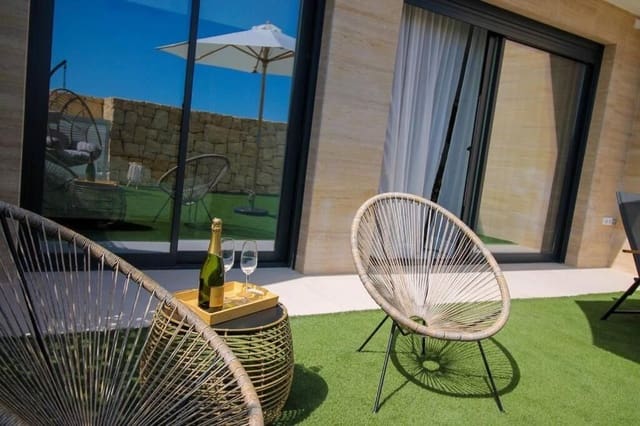 Casa de 4 habitaciones en Finestrat en venta con piscina garaje - 595.000 € (Ref: 7763648)