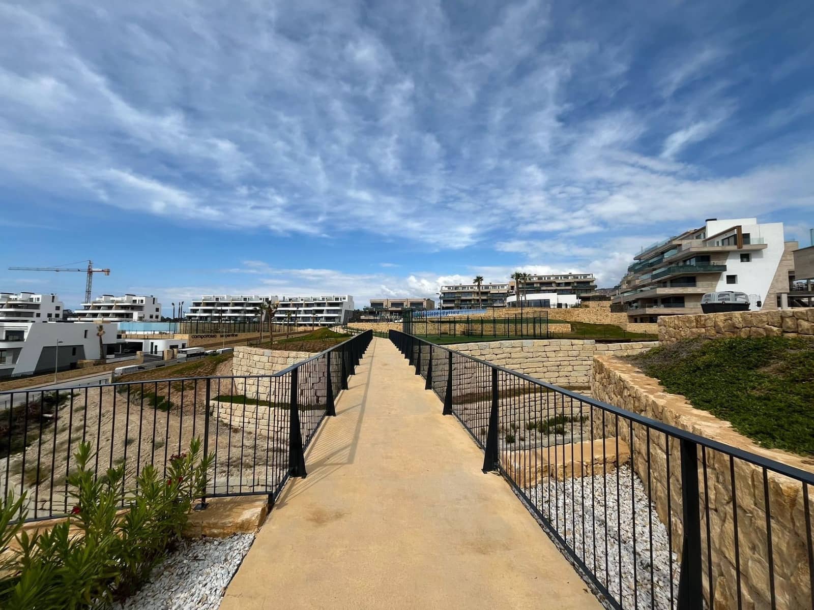 Casa de 4 habitaciones en Finestrat en venta con piscina garaje - 595.000 € (Ref: 7763648)