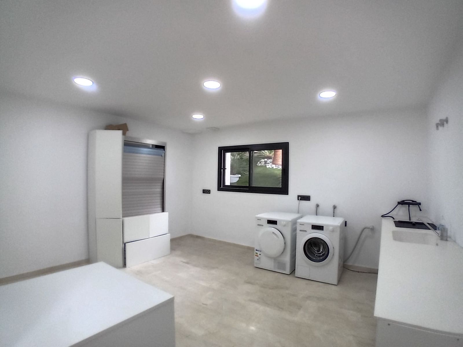 4 makuuhuone Huvila myytävänä paikassa Altea mukana uima-altaan 
autotalli - 2 450 000 € (Ref: 7787482)