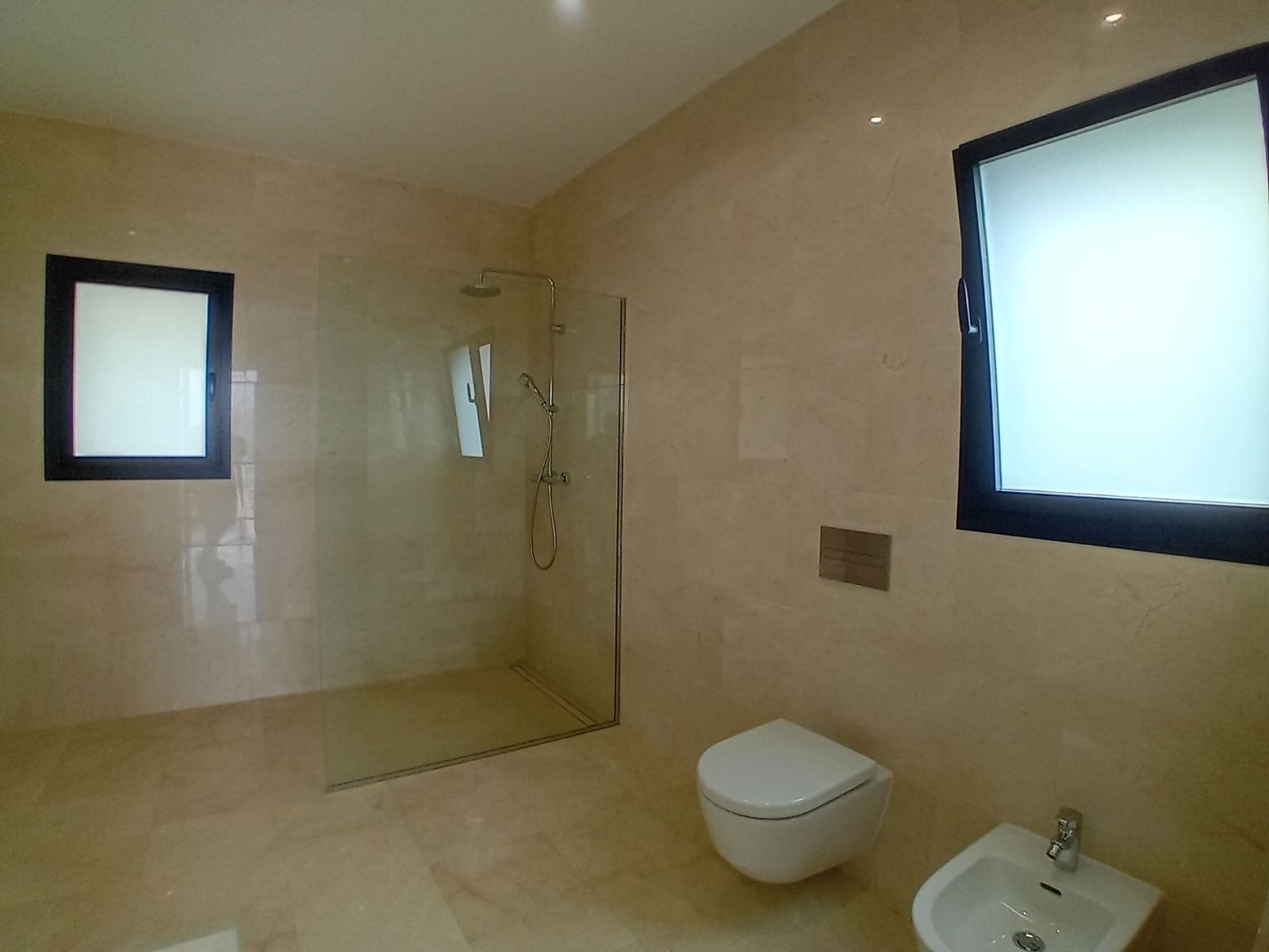 4 makuuhuone Huvila myytävänä paikassa Altea mukana uima-altaan 
autotalli - 2 450 000 € (Ref: 7787482)