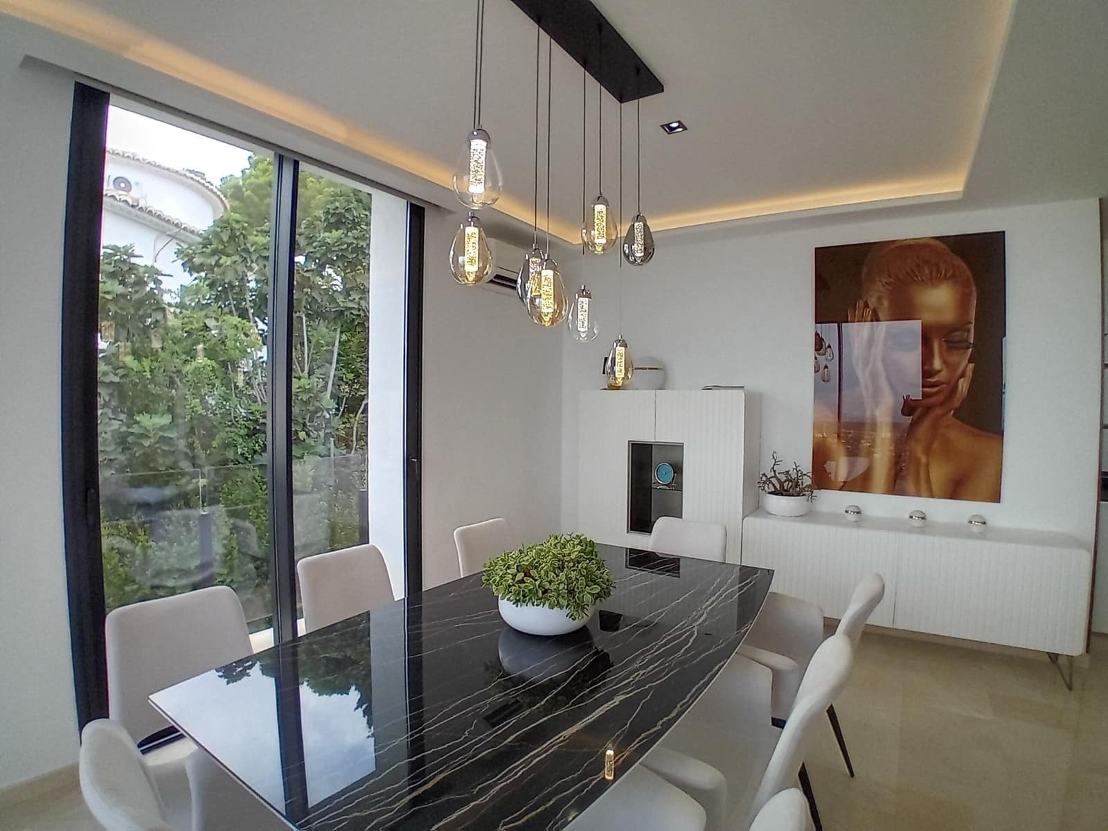 4 makuuhuone Huvila myytävänä paikassa Altea mukana uima-altaan 
autotalli - 2 450 000 € (Ref: 7787482)