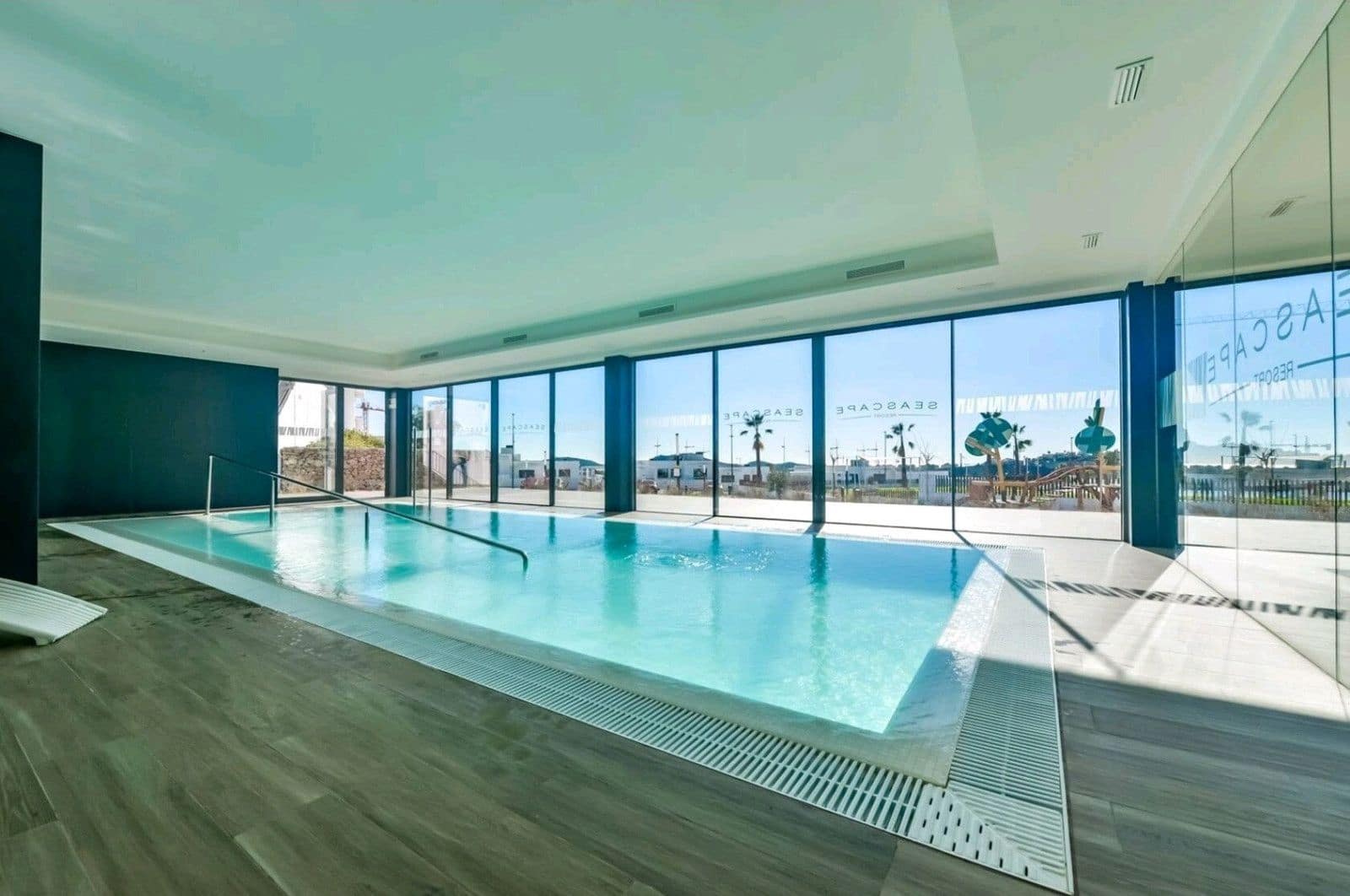 Apartamento de 2 habitaciones en Finestrat en venta con piscina garaje - 390.000 € (Ref: 7790582)