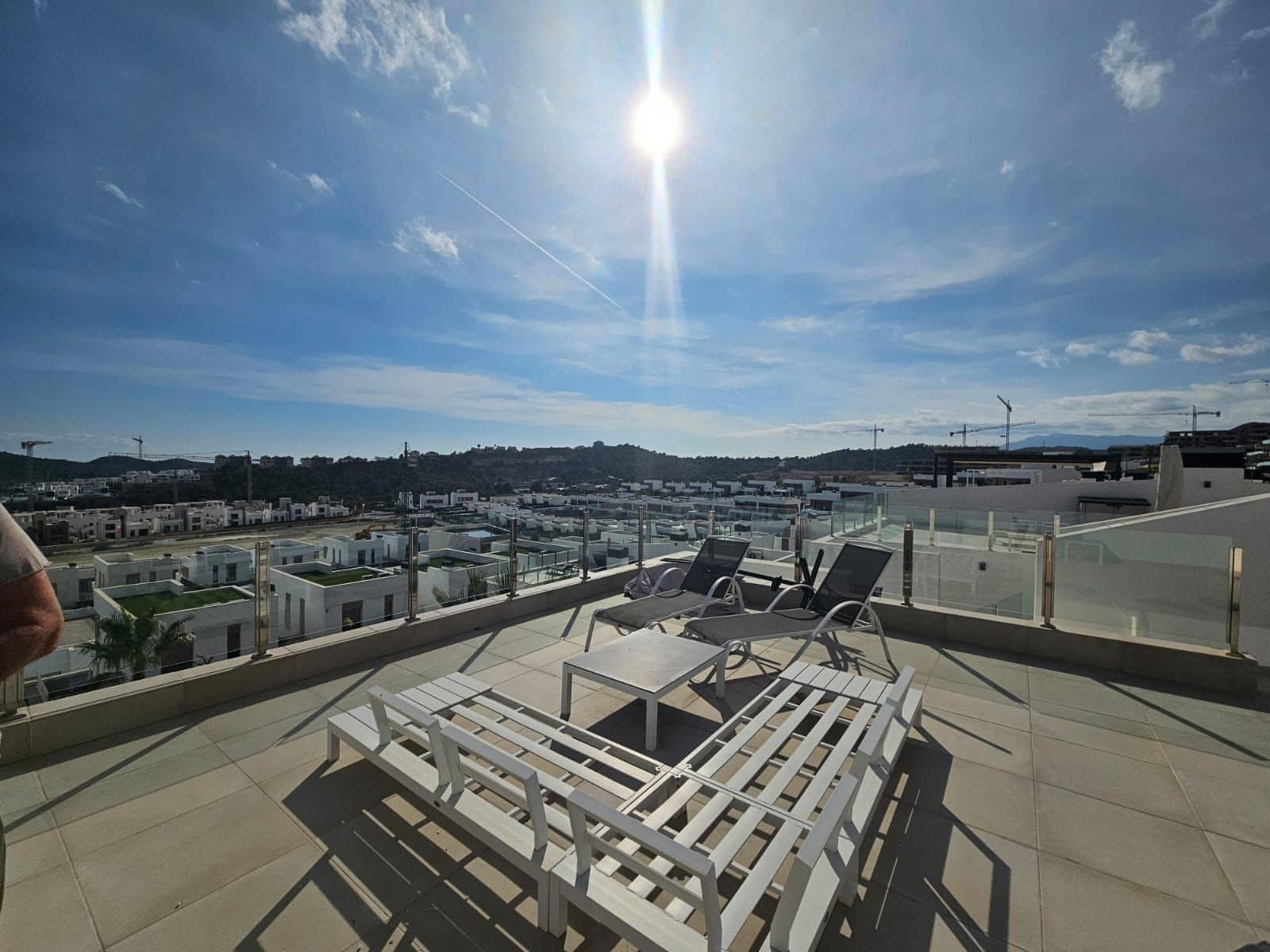 2 bedroom Penthouse for rent in Finestrat with pool garage - € 1,900 (Ref: 7814703)