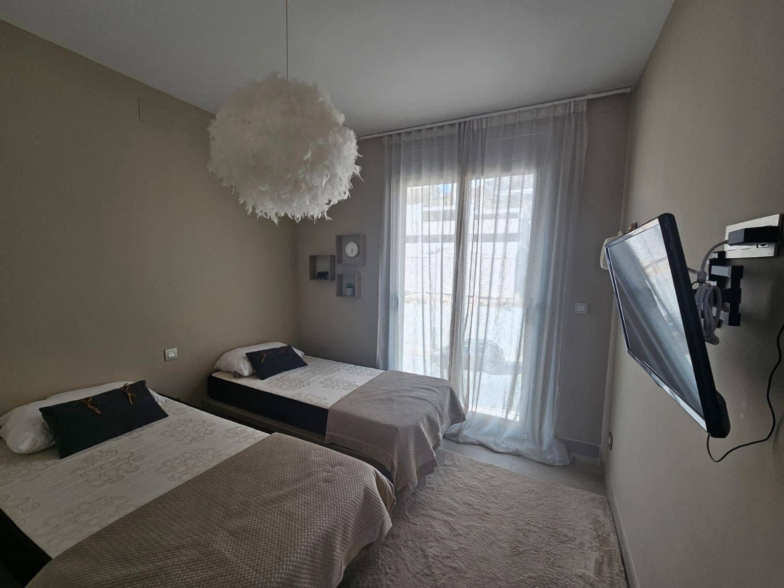 2 bedroom Penthouse for rent in Finestrat with pool garage - € 1,900 (Ref: 7814703)