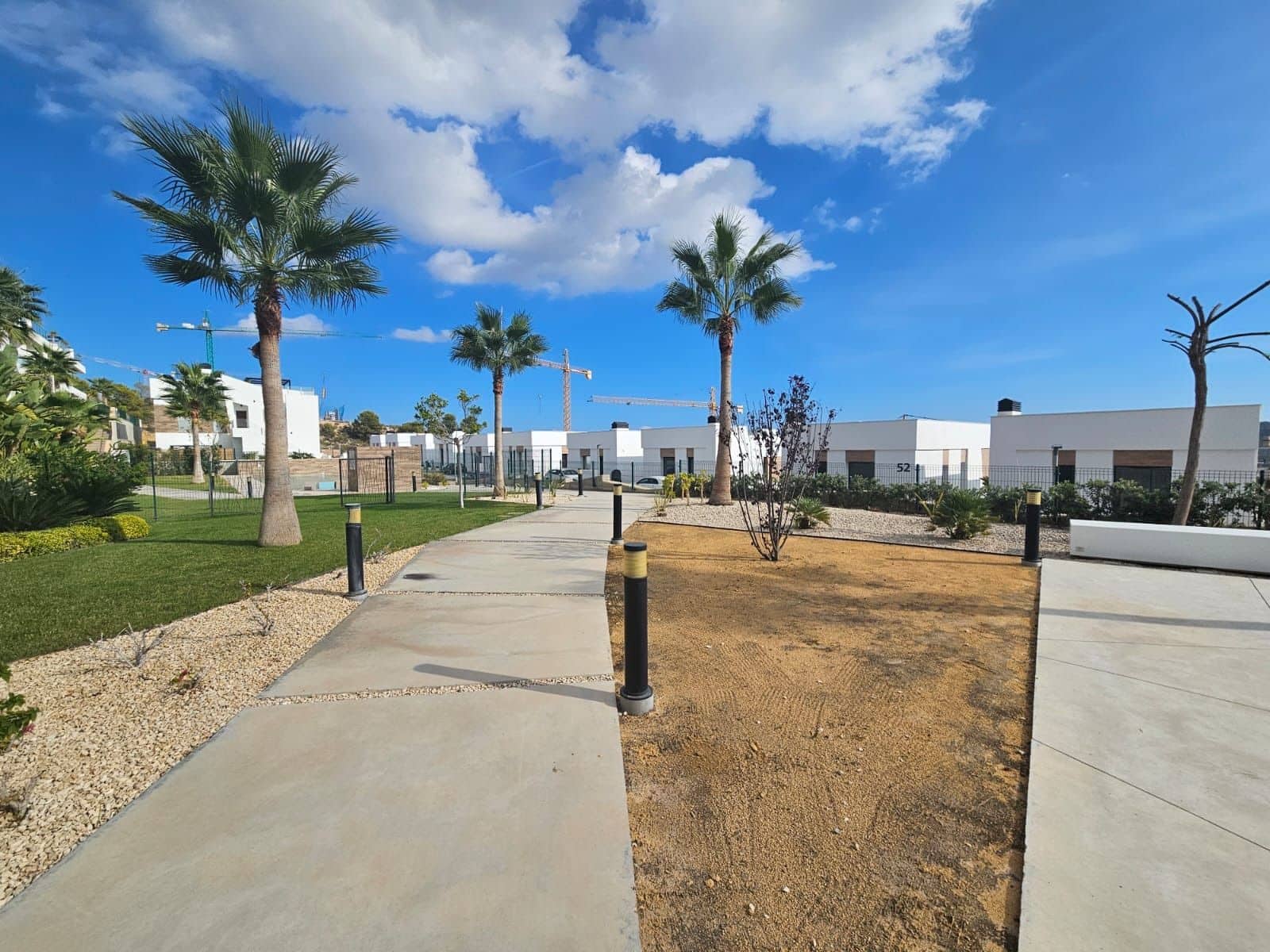 2 bedroom Penthouse for rent in Finestrat with pool garage - € 1,900 (Ref: 7814703)