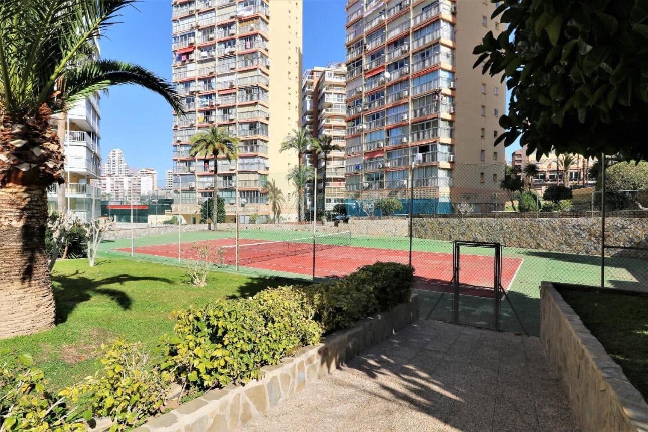 2 sypialnia Apartament do wynajęcia w Benidorm z basenem garażem - 1 400 € (Ref: 7864160)