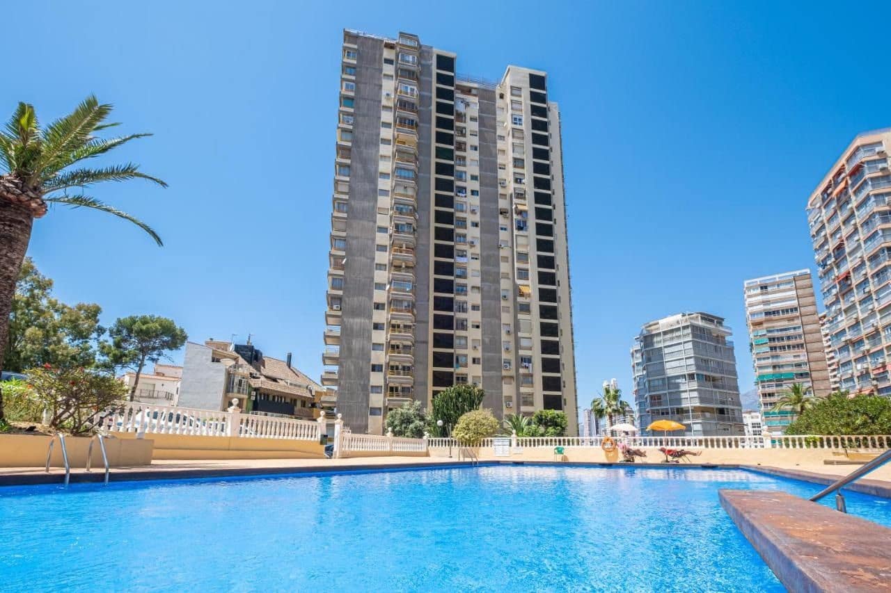 2 sypialnia Apartament do wynajęcia w Benidorm z basenem garażem - 1 400 € (Ref: 7864160)