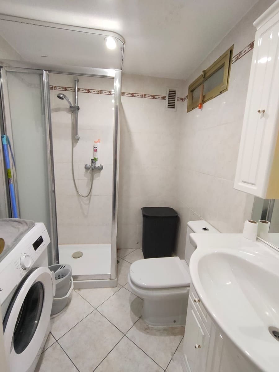 2 sypialnia Apartament do wynajęcia w Benidorm z basenem garażem - 1 400 € (Ref: 7864160)