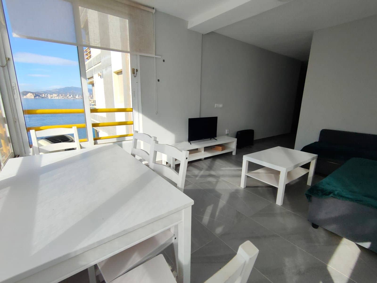 2 sypialnia Apartament do wynajęcia w Benidorm z basenem garażem - 1 400 € (Ref: 7864160)