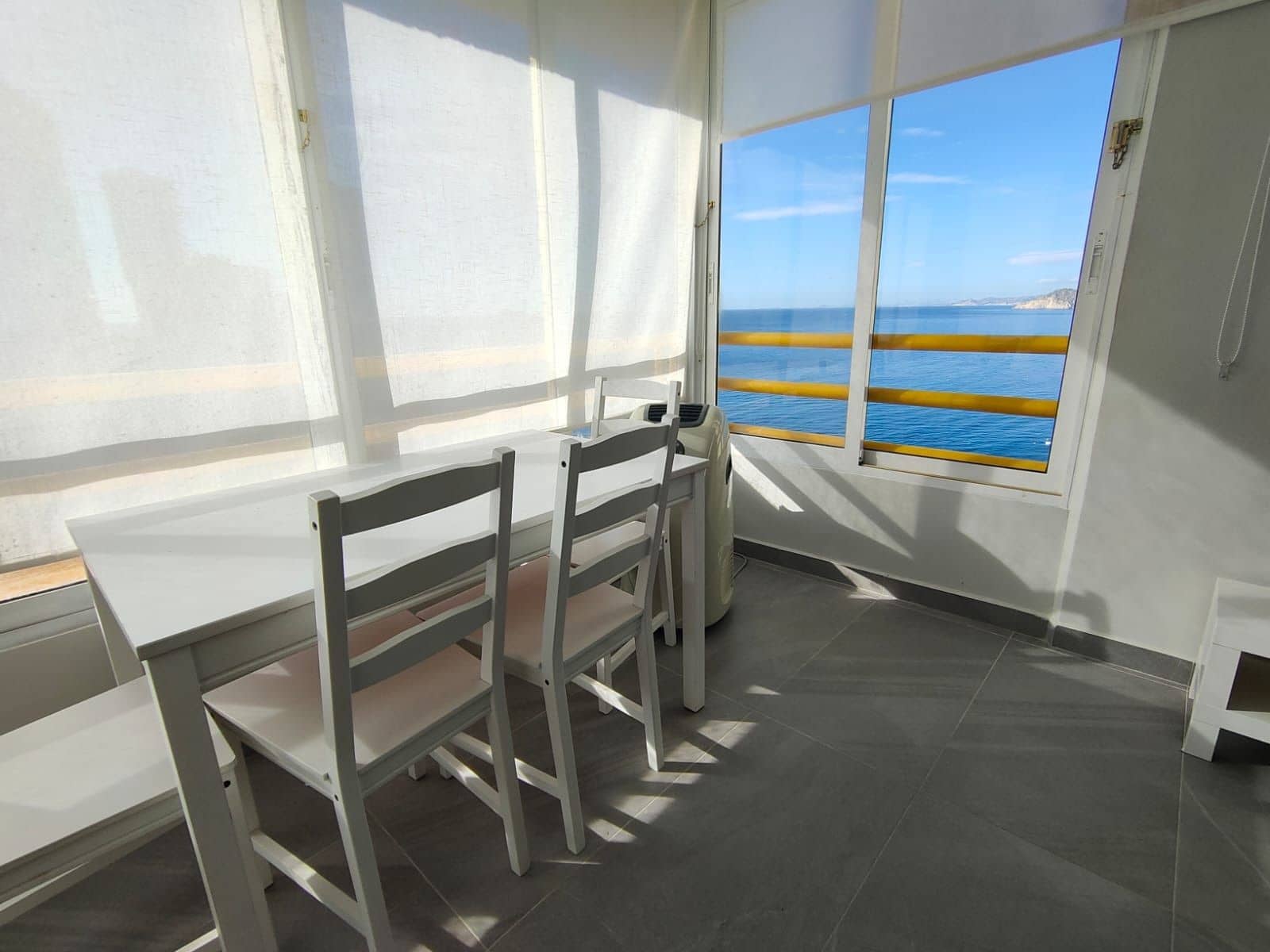 2 sypialnia Apartament do wynajęcia w Benidorm z basenem garażem - 1 400 € (Ref: 7864160)