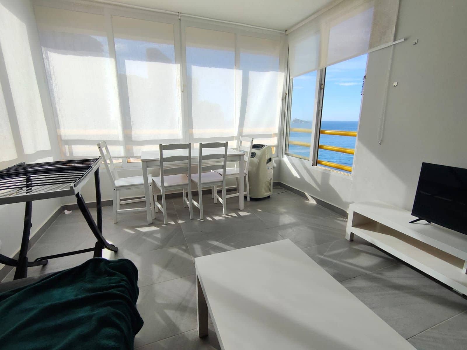 2 sypialnia Apartament do wynajęcia w Benidorm z basenem garażem - 1 400 € (Ref: 7864160)