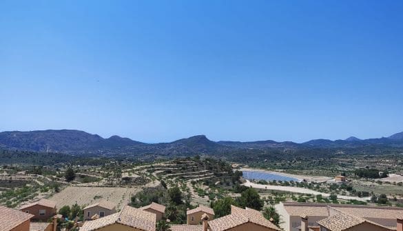 3 quarto Moradia para venda em Relleu com piscina garagem - 249 000 € (Ref: 7872875)