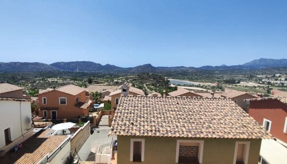 3 quarto Moradia para venda em Relleu com piscina garagem - 249 000 € (Ref: 7872875)