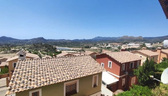 3 quarto Moradia para venda em Relleu com piscina garagem - 249 000 € (Ref: 7872875)