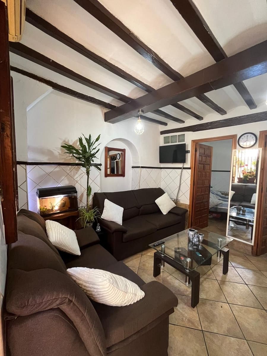 2 bedroom Apartment for sale in La Villajoyosa / Vila Joiosa - € 170,000 (Ref: 7893437)