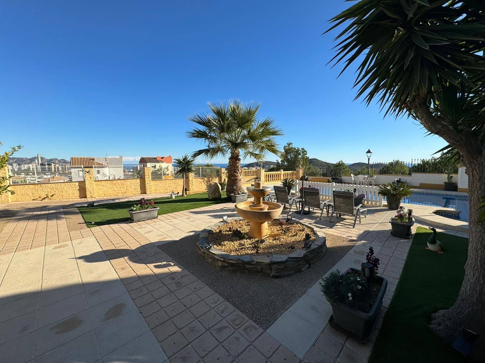 5 makuuhuone Huvila myytävänä paikassa Finestrat mukana uima-altaan 
autotalli - 595 000 € (Ref: 7936567)