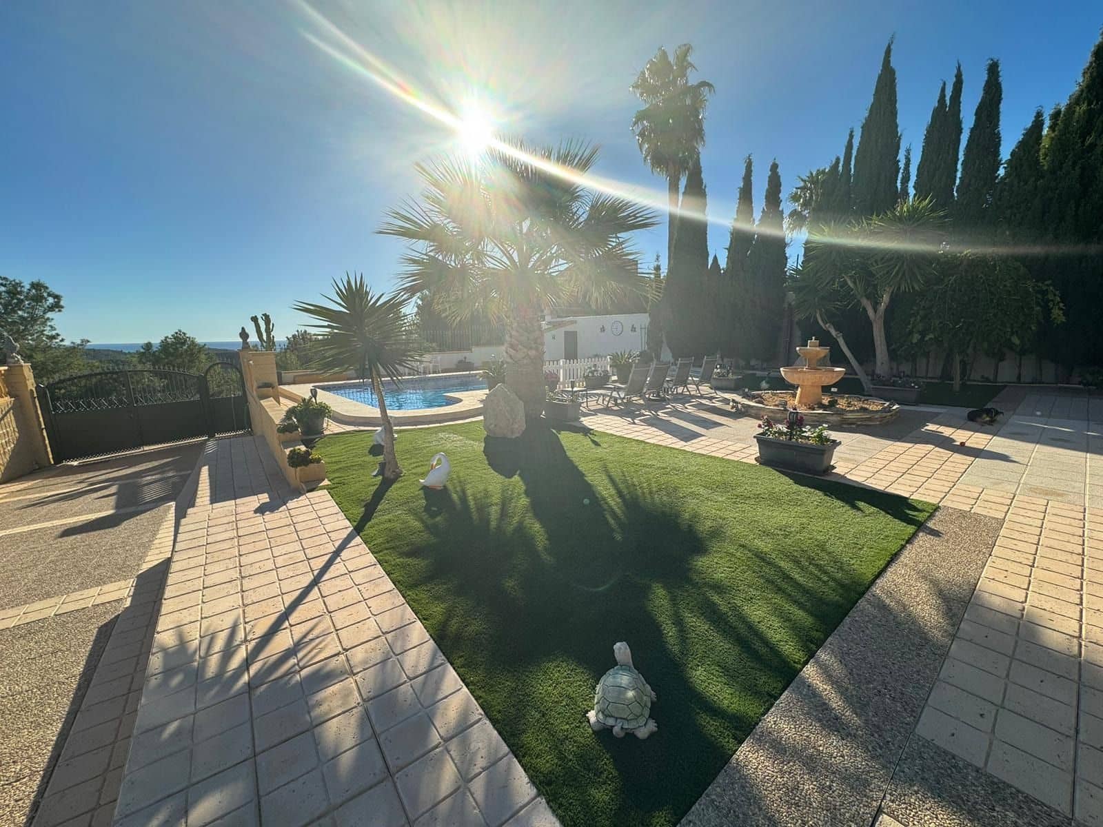 5 makuuhuone Huvila myytävänä paikassa Finestrat mukana uima-altaan 
autotalli - 595 000 € (Ref: 7936567)