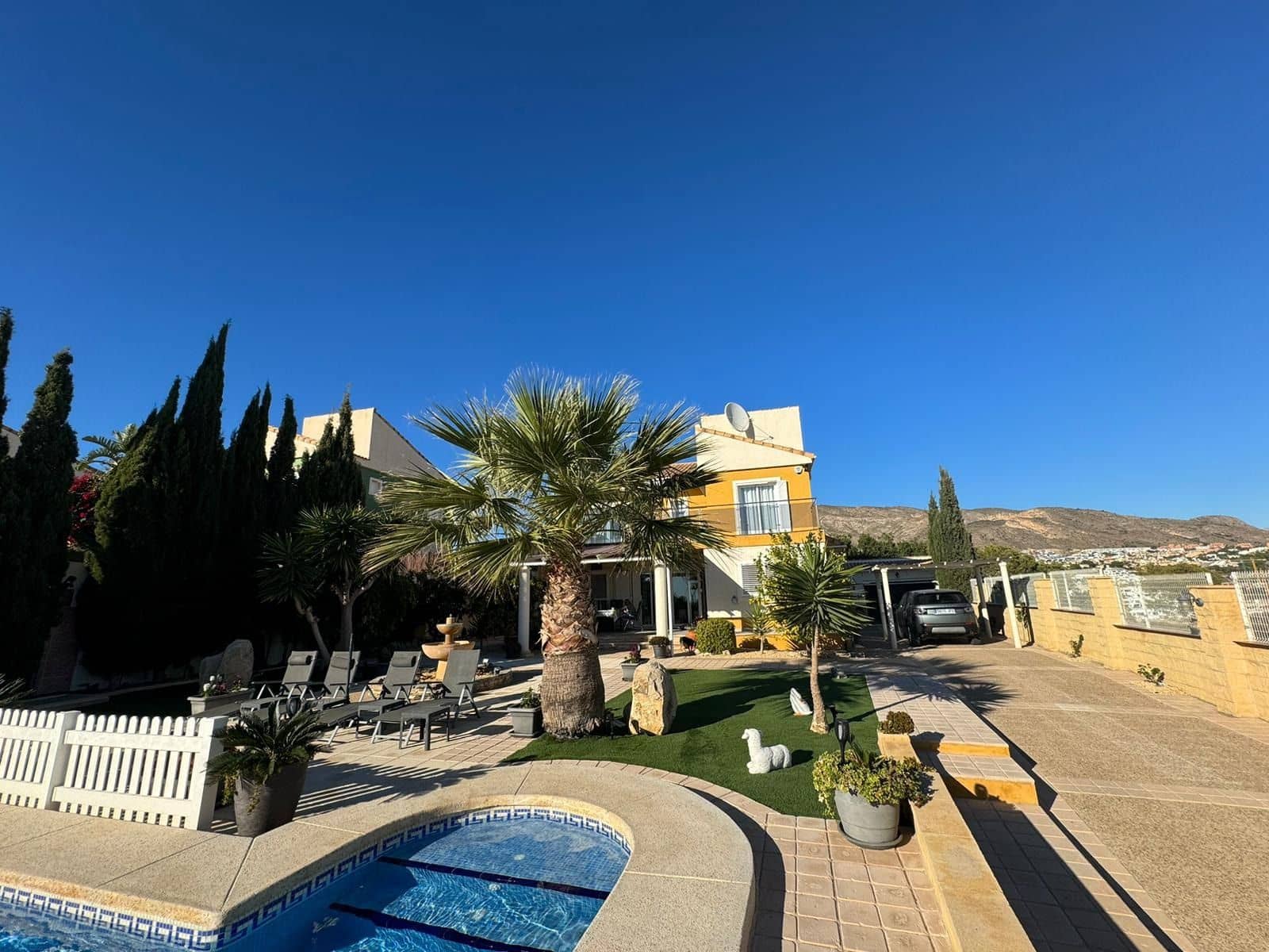 5 makuuhuone Huvila myytävänä paikassa Finestrat mukana uima-altaan 
autotalli - 595 000 € (Ref: 7936567)