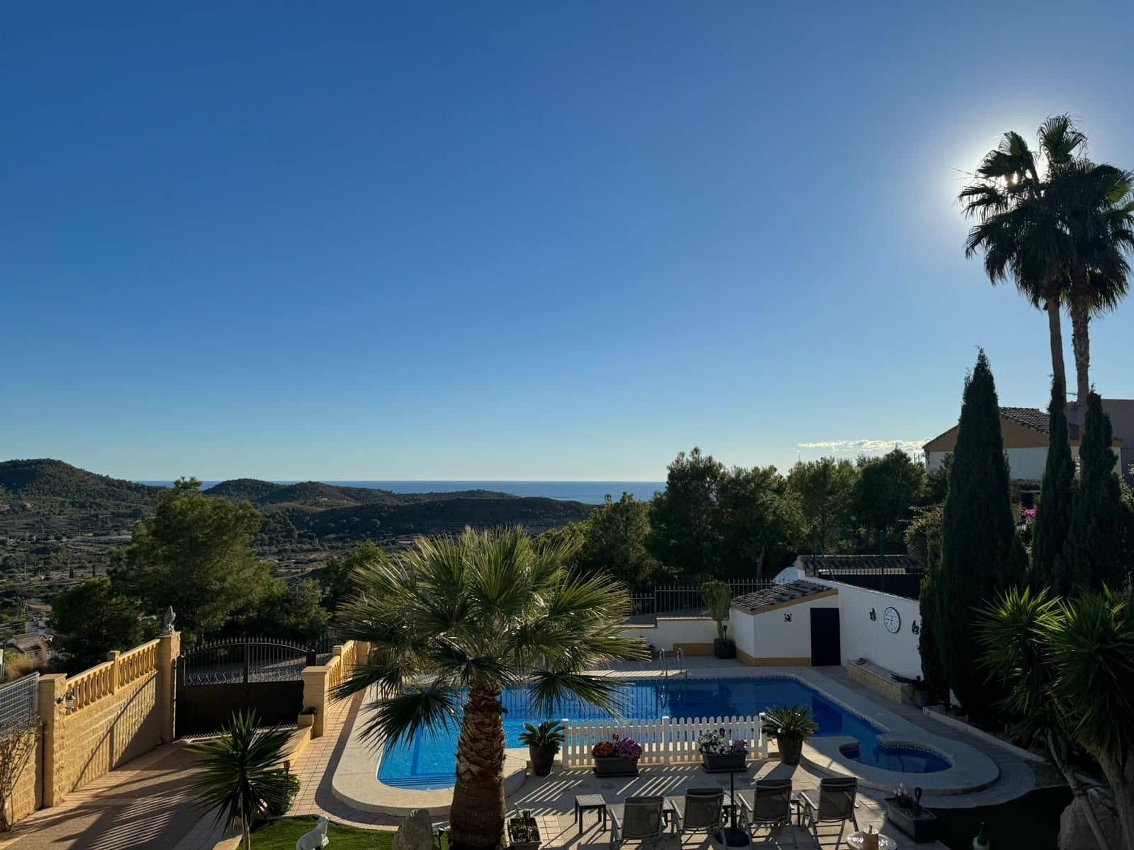 5 makuuhuone Huvila myytävänä paikassa Finestrat mukana uima-altaan 
autotalli - 595 000 € (Ref: 7936567)