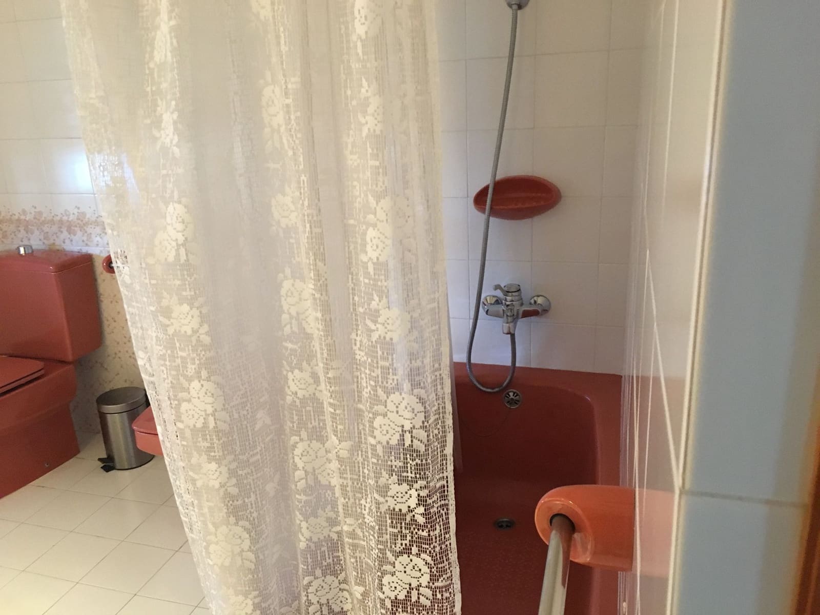 6 bedroom Villa for sale in Pedreguer - € 340,000 (Ref: 8044540)