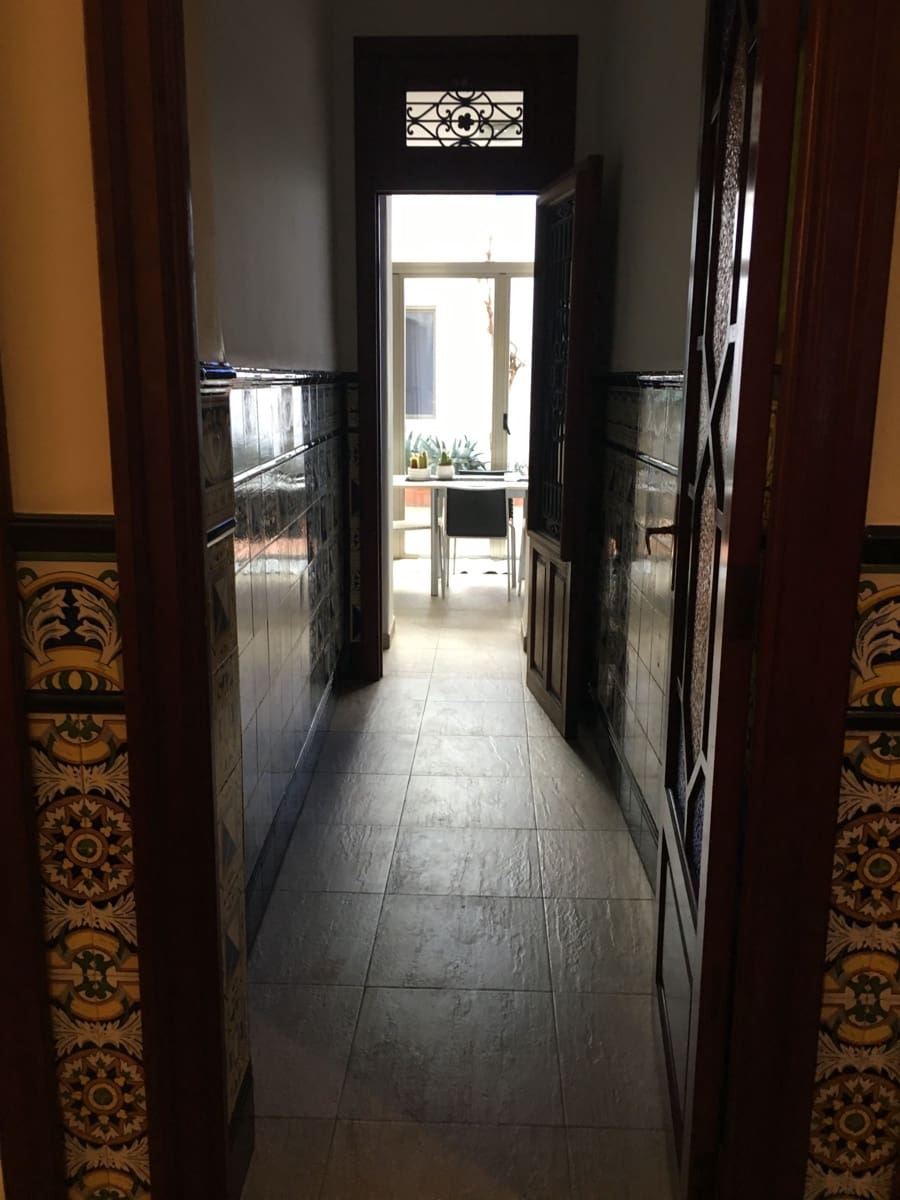 6 bedroom Villa for sale in Pedreguer - € 340,000 (Ref: 8044540)