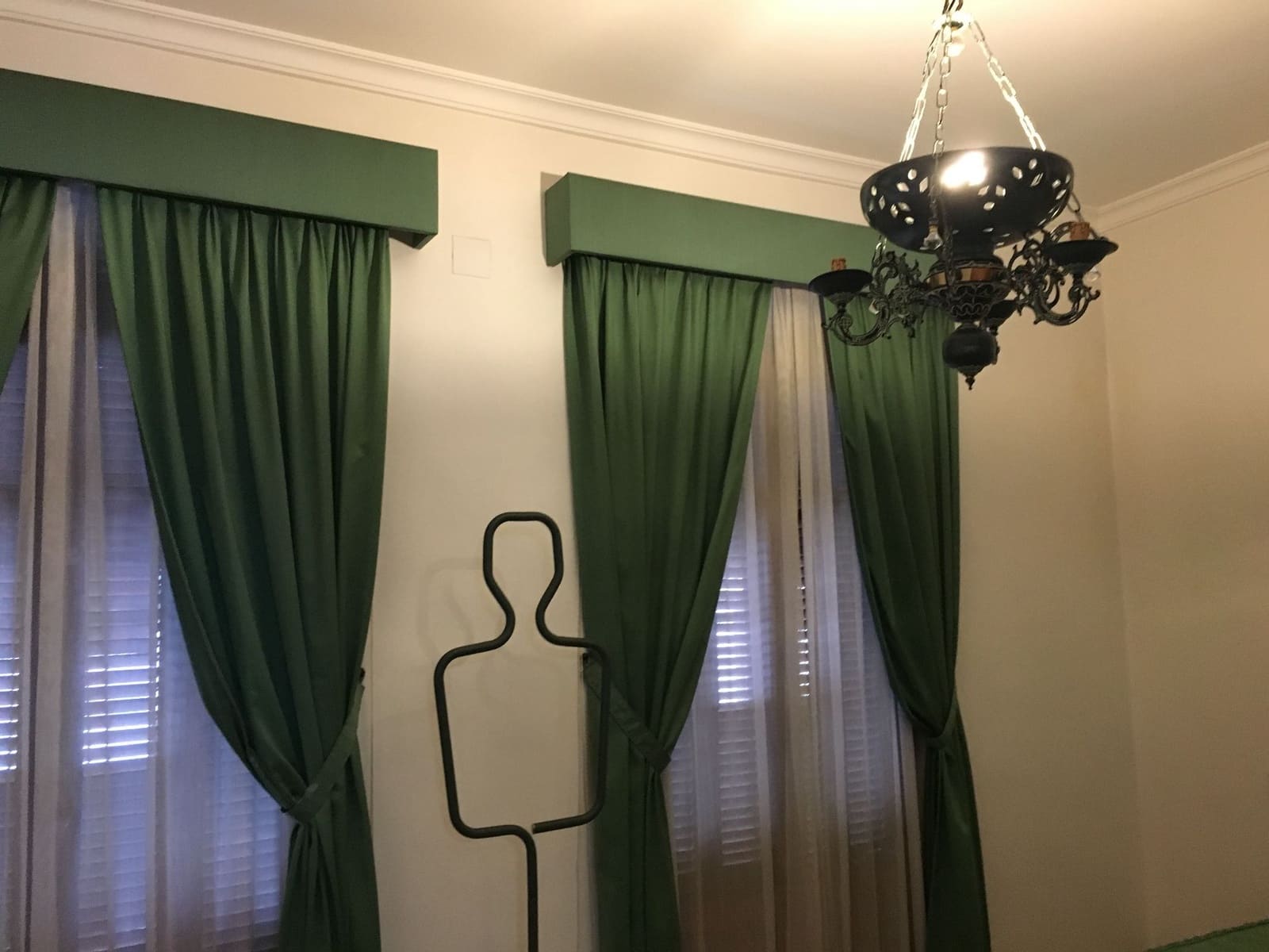 6 bedroom Villa for sale in Pedreguer - € 340,000 (Ref: 8044540)