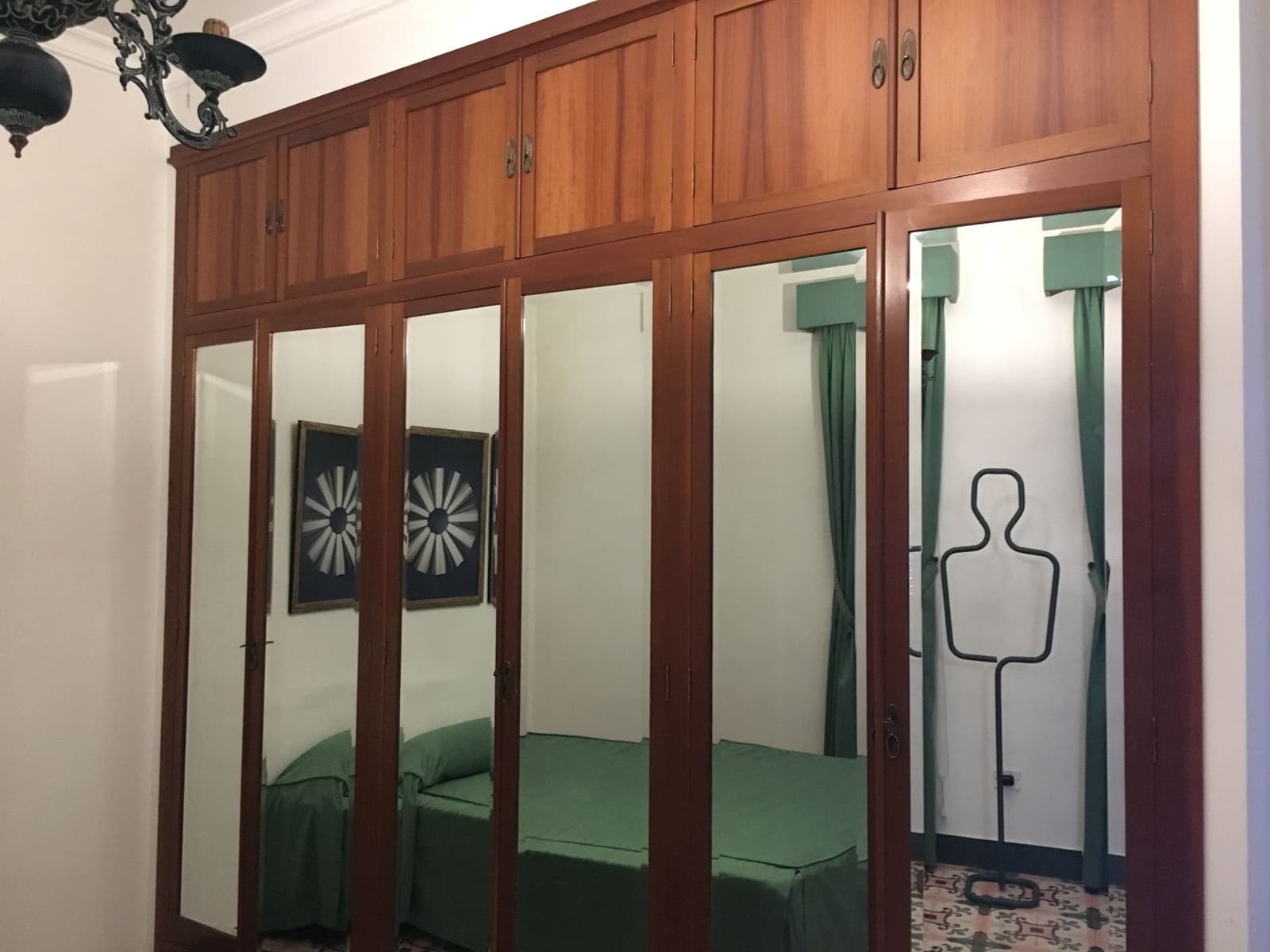 6 bedroom Villa for sale in Pedreguer - € 340,000 (Ref: 8044540)