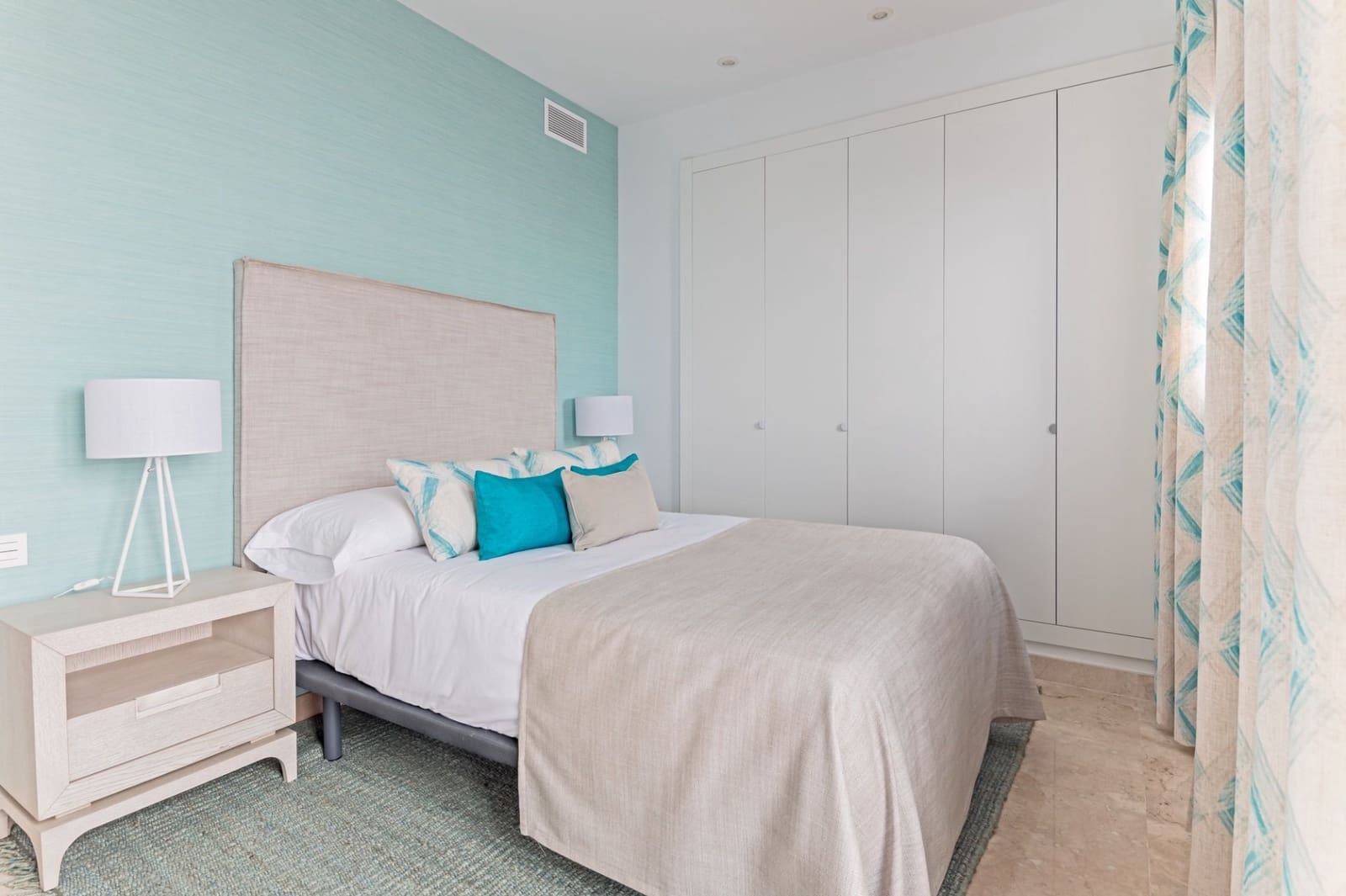 3 soverom Leilighet til salgs i Benahavis med svømmebasseng garasje - € 371 000 (Ref: 8116994)