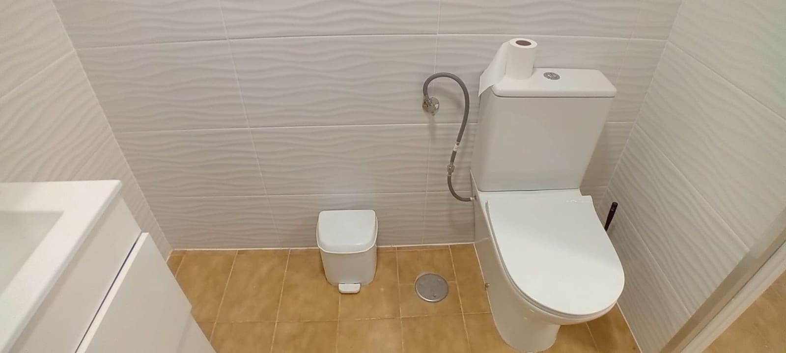 2 soverom Kjedet enebolig til salgs i Benidorm med svømmebasseng - € 235 000 (Ref: 8268814)