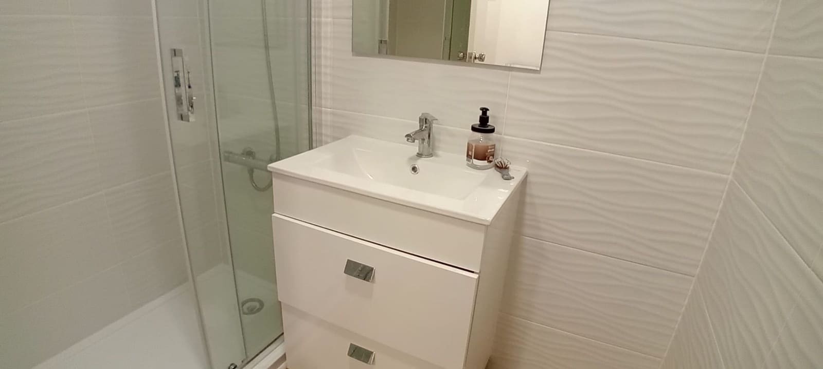 2 soverom Kjedet enebolig til salgs i Benidorm med svømmebasseng - € 235 000 (Ref: 8268814)