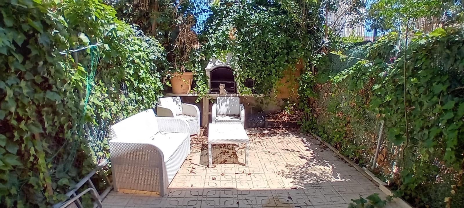 2 soverom Kjedet enebolig til salgs i Benidorm med svømmebasseng - € 235 000 (Ref: 8268814)