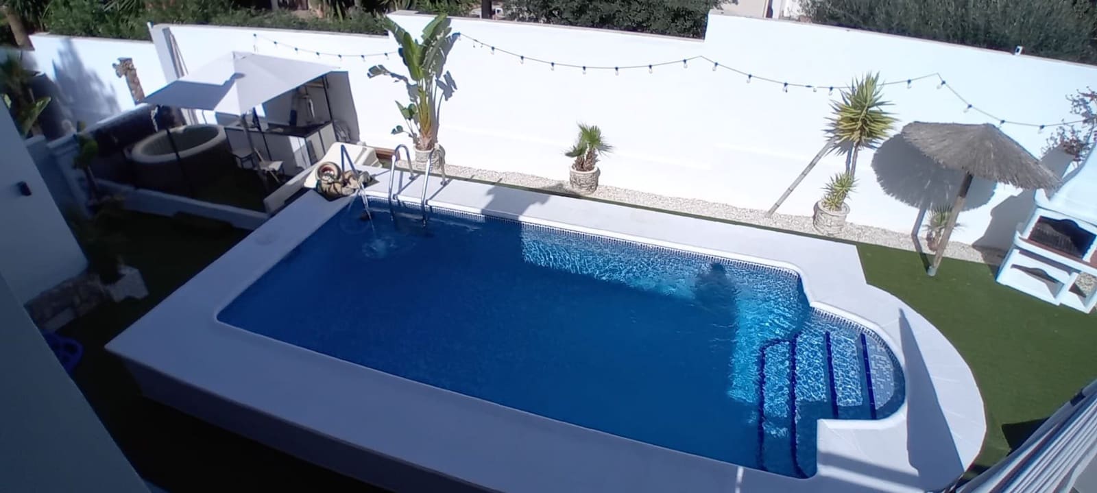 3 makuuhuone Huvila myytävänä paikassa La Nucia mukana uima-altaan 
autotalli - 495 000 € (Ref: 8289003)