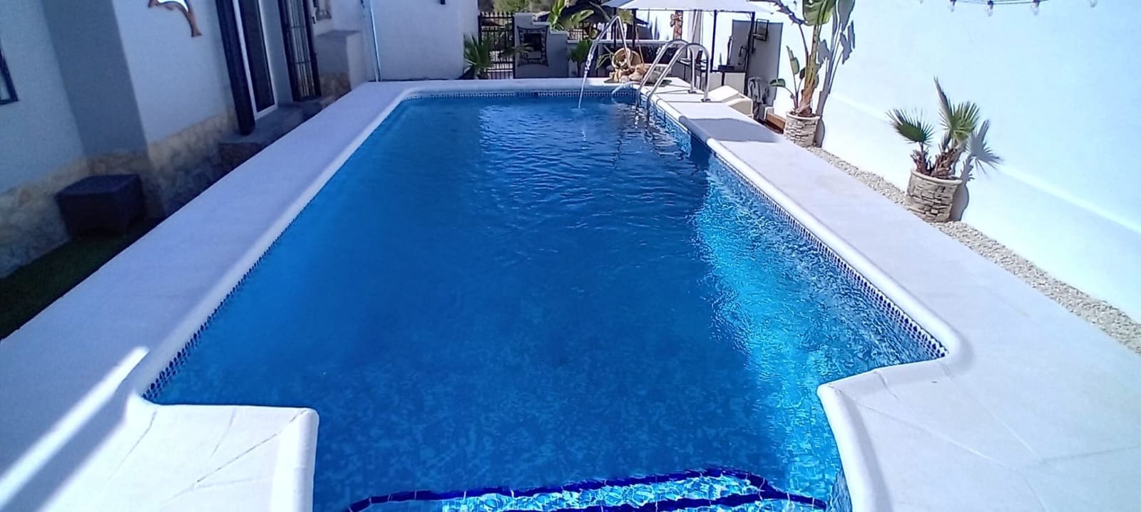 3 makuuhuone Huvila myytävänä paikassa La Nucia mukana uima-altaan 
autotalli - 495 000 € (Ref: 8289003)