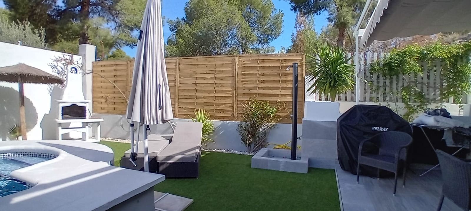 3 makuuhuone Huvila myytävänä paikassa La Nucia mukana uima-altaan 
autotalli - 495 000 € (Ref: 8289003)