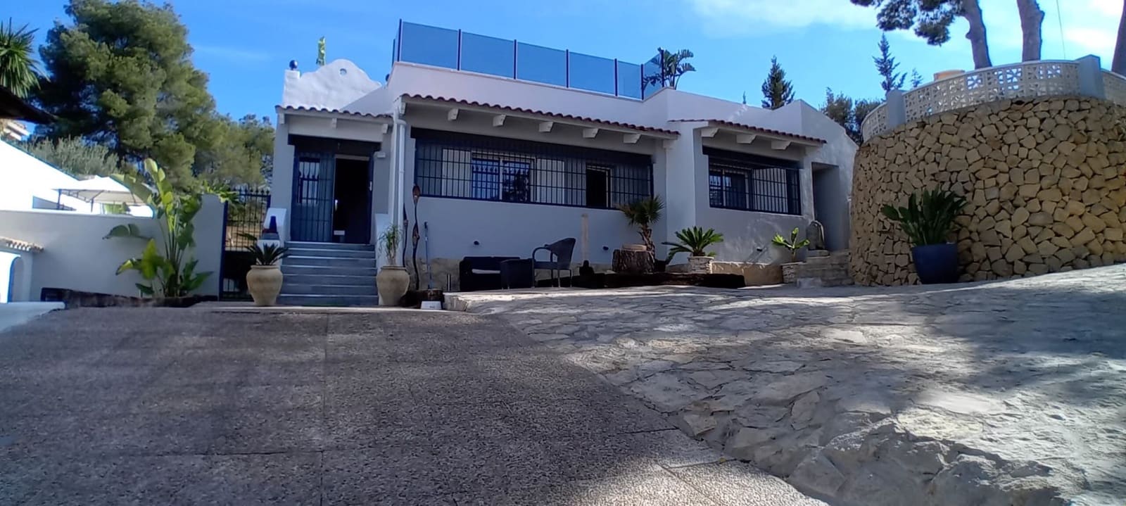 3 makuuhuone Huvila myytävänä paikassa La Nucia mukana uima-altaan 
autotalli - 495 000 € (Ref: 8289003)