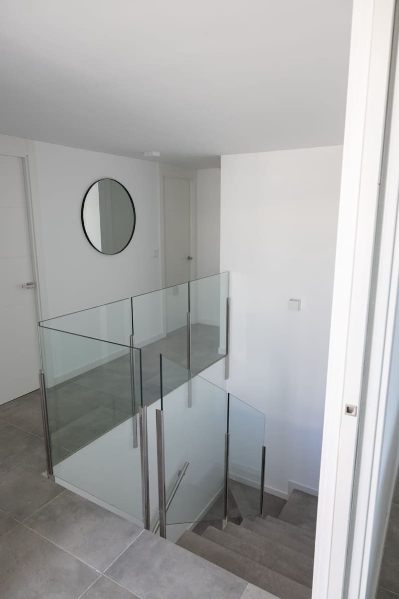 4 makuuhuone Huvila myytävänä paikassa Finestrat mukana uima-altaan 
autotalli - 699 000 € (Ref: 8324290)