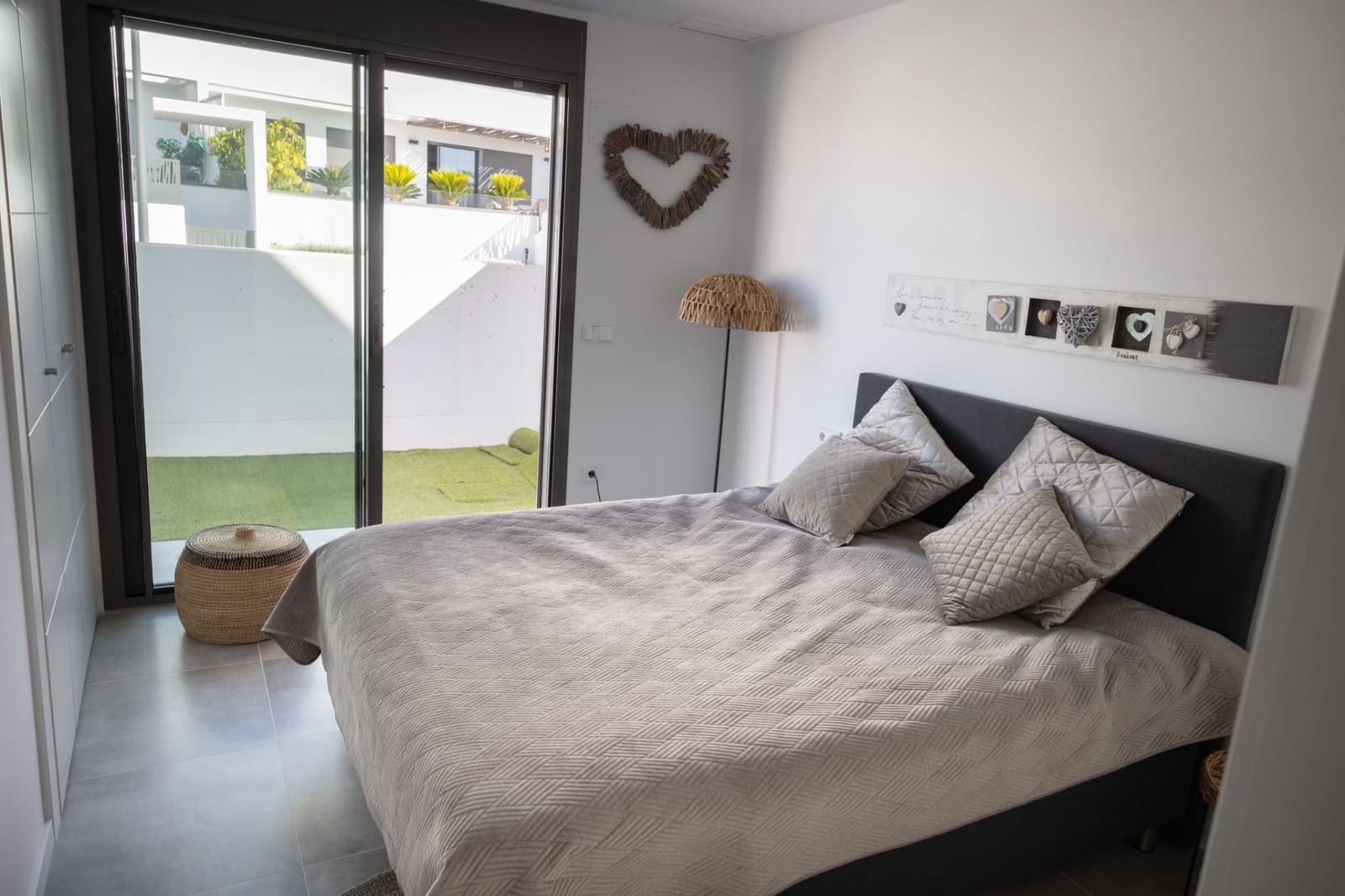 4 makuuhuone Huvila myytävänä paikassa Finestrat mukana uima-altaan 
autotalli - 699 000 € (Ref: 8324290)