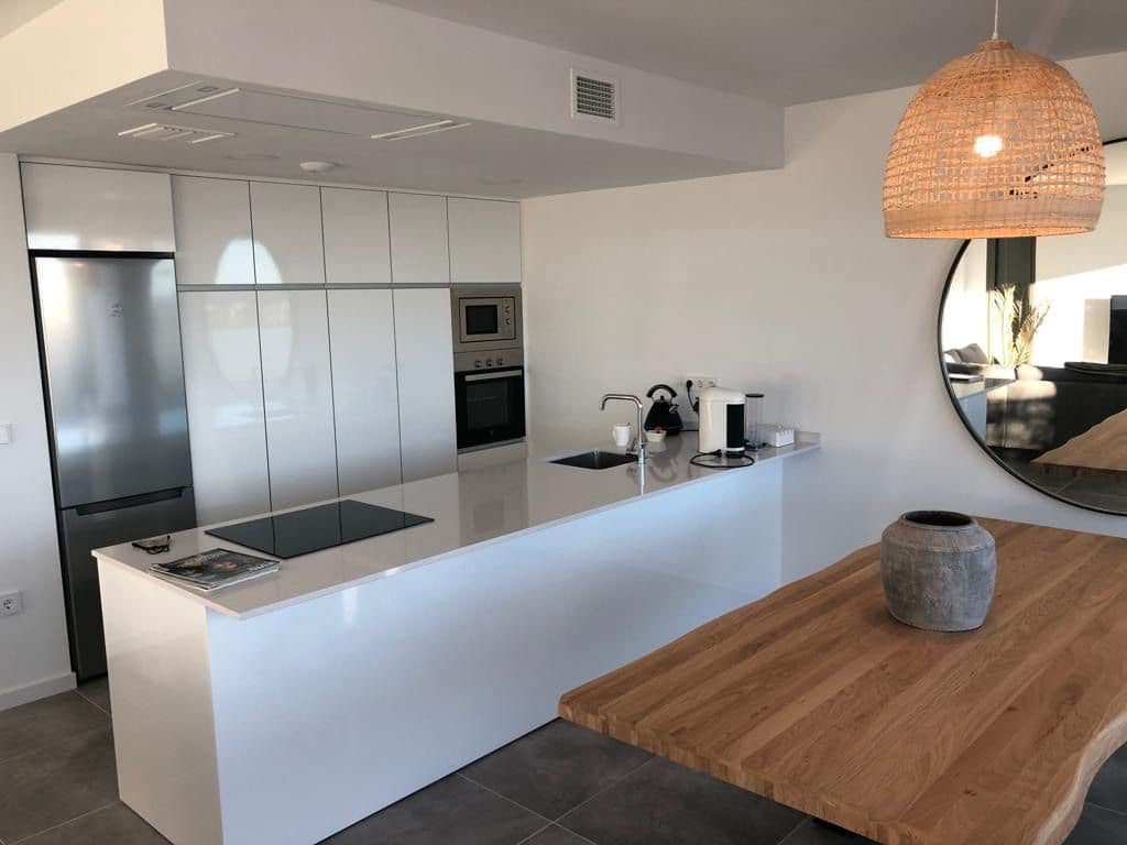 4 makuuhuone Huvila myytävänä paikassa Finestrat mukana uima-altaan 
autotalli - 699 000 € (Ref: 8324290)