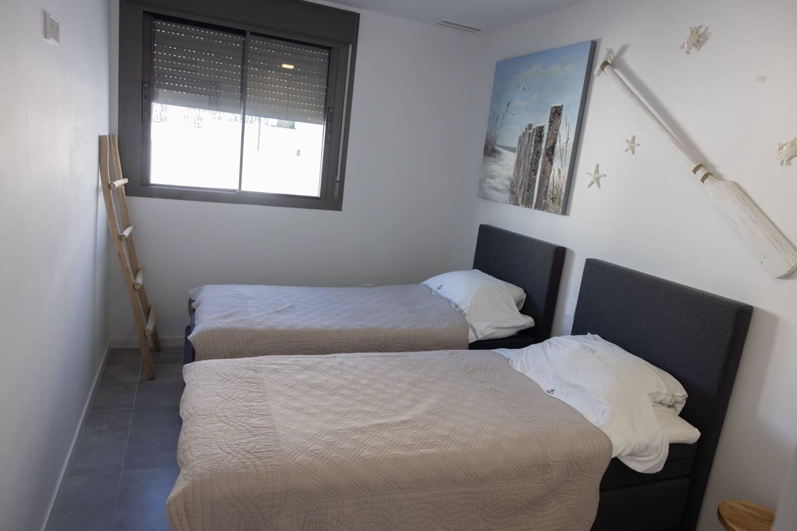 4 makuuhuone Huvila myytävänä paikassa Finestrat mukana uima-altaan 
autotalli - 699 000 € (Ref: 8324290)