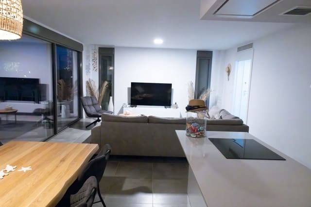 4 makuuhuone Huvila myytävänä paikassa Finestrat mukana uima-altaan 
autotalli - 699 000 € (Ref: 8324290)