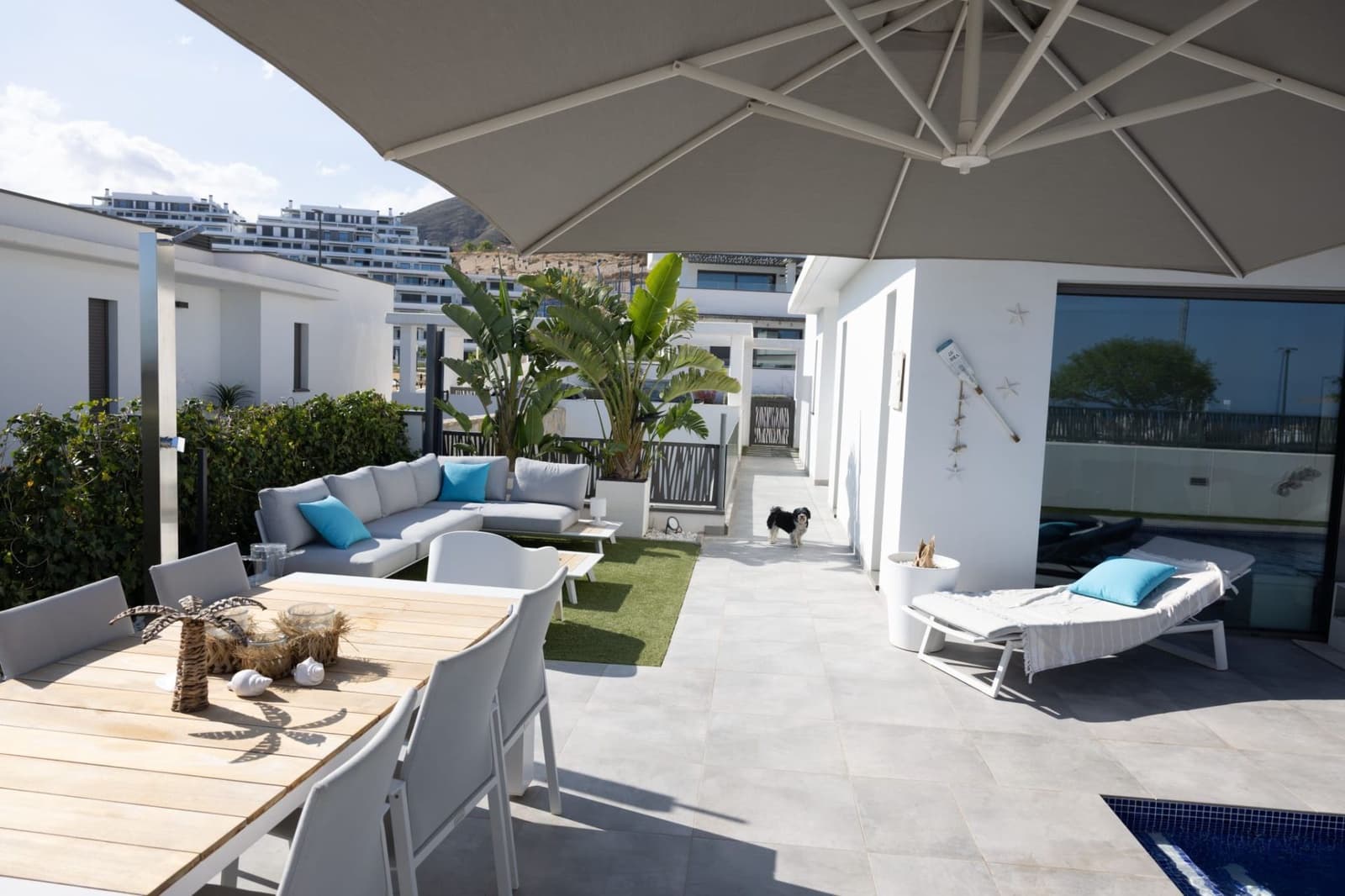 4 makuuhuone Huvila myytävänä paikassa Finestrat mukana uima-altaan 
autotalli - 699 000 € (Ref: 8324290)