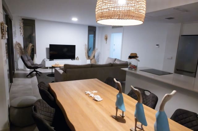 4 makuuhuone Huvila myytävänä paikassa Finestrat mukana uima-altaan 
autotalli - 699 000 € (Ref: 8324290)